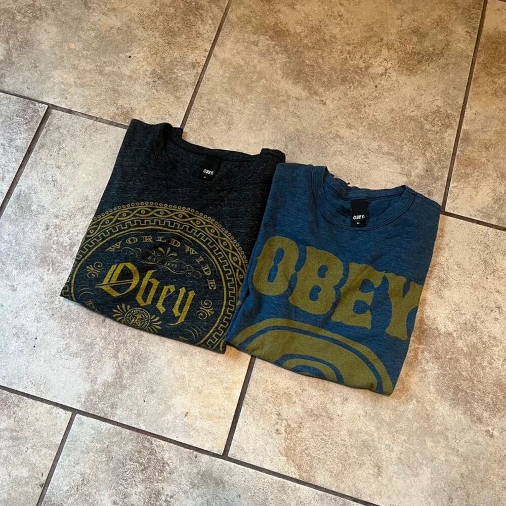VTG T-Shirt Bundle Lot of 2 | Single Stitch & Propaganda | Men's Size L